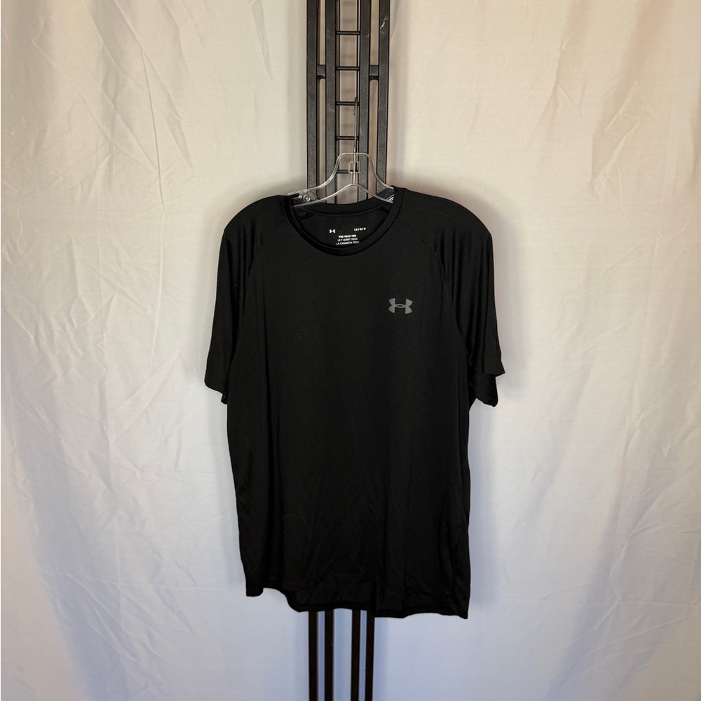 Under Armour Men's Jet Black Short Sleeve Tee